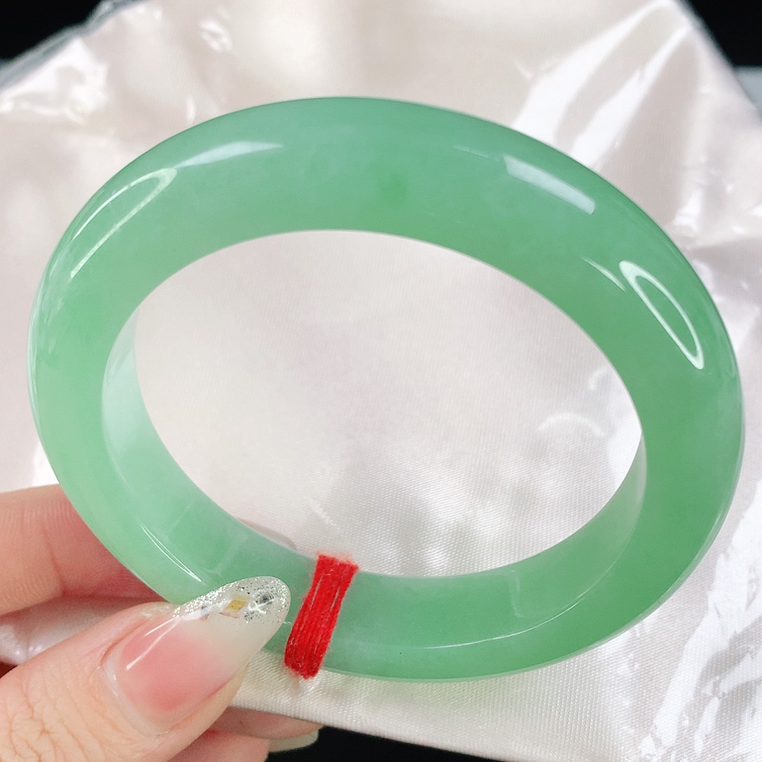 翡翠手镯未镶嵌2857翡翠