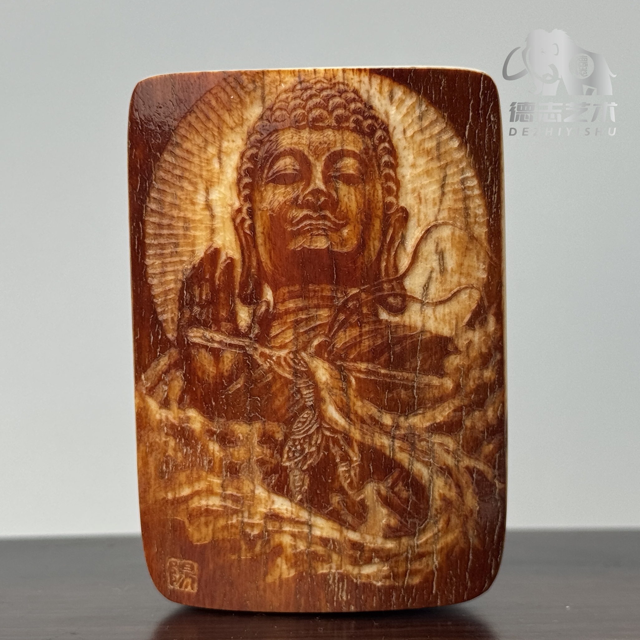 DEZHI/德志【大圣战如来】64*45*30mm大师手雕微刻猛犸牙摆件XY