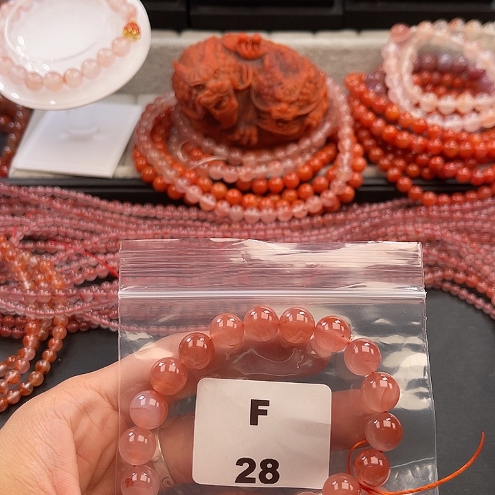 南红玛瑙未镶嵌多样性发货默认微瑕称重10mm