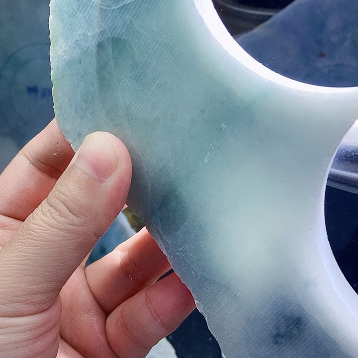 翡翠未镶嵌颈饰毛料21