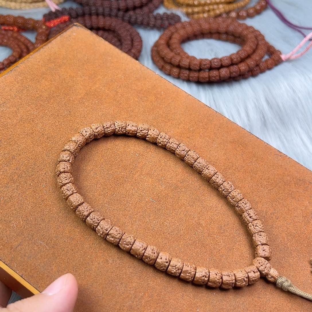 金刚菩提吊坠藏式佛手