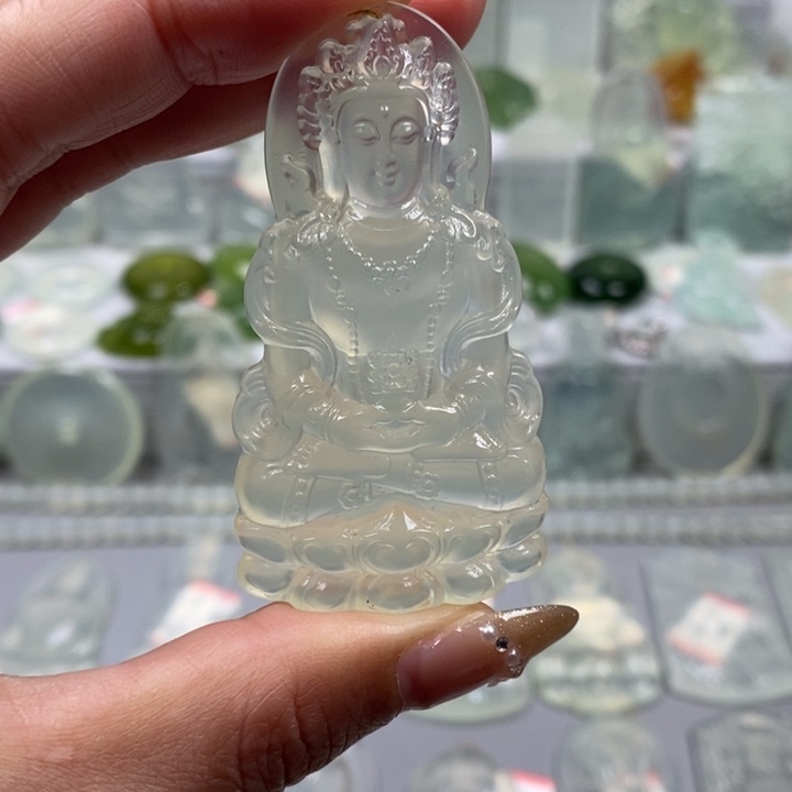 蛇纹石玉颈饰未镶嵌