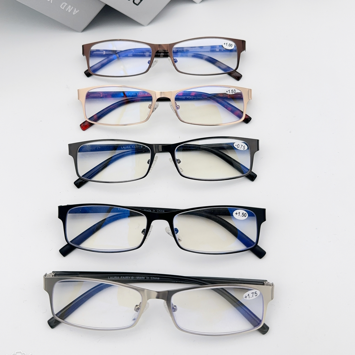 男士商务钢皮防蓝光弹簧腿老花镜5个色随机（100到400度，50一跳）