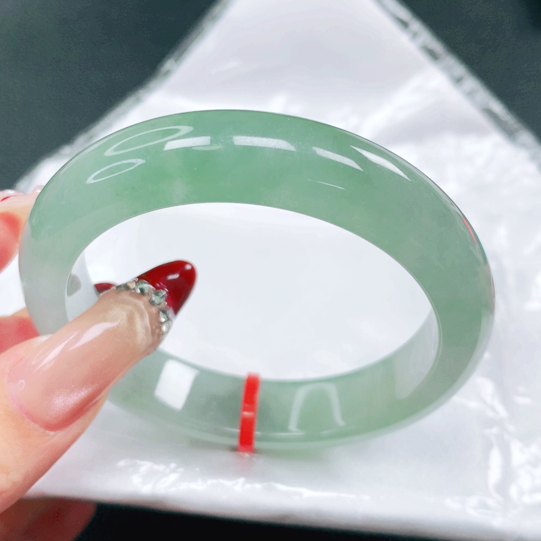 翡翠未镶嵌手镯53