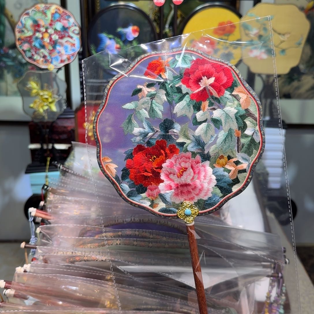 刺绣刺绣工艺精湛