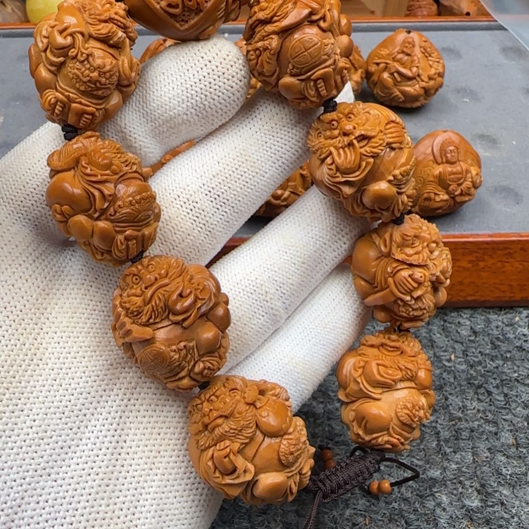 橄榄核吊坠……………………
