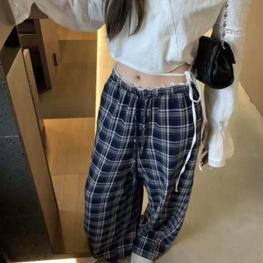 林金亚｜松弛感蕾丝花边格子裤