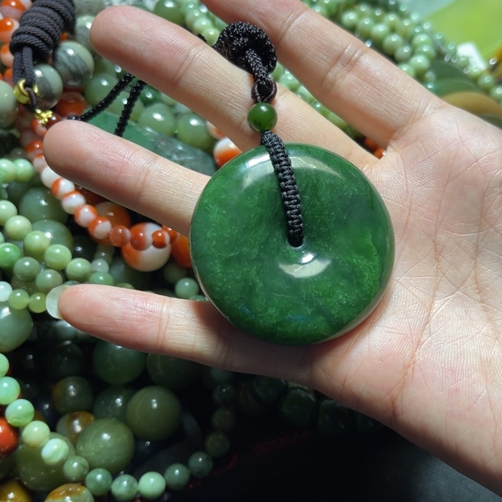 和田玉（碧玉）未镶嵌颈饰