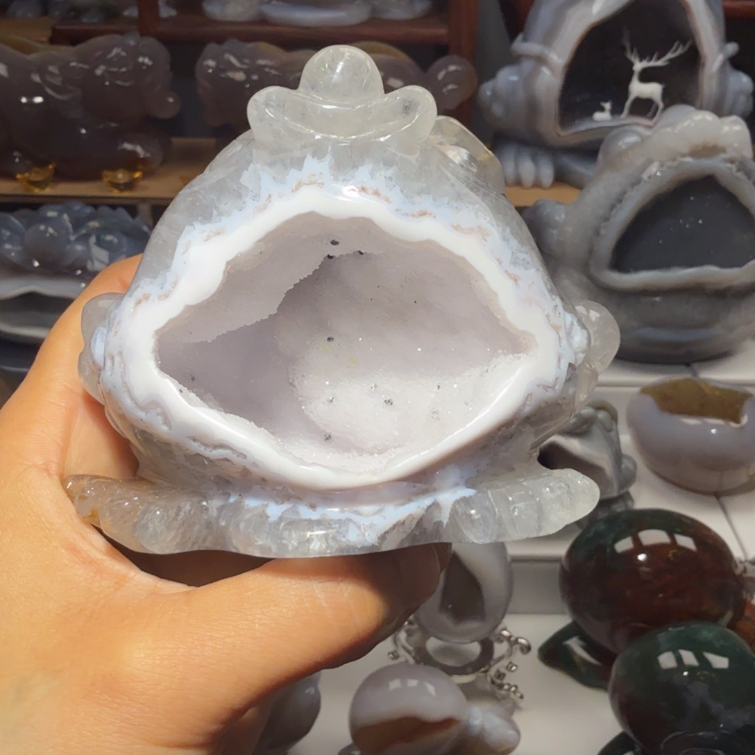 小***爱玛瑙/玉髓未镶嵌摆件