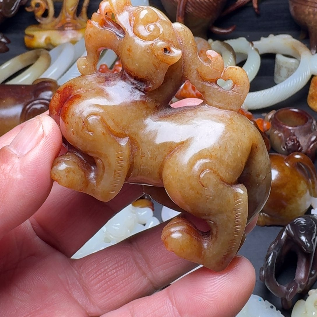 和田玉挂件9K金镶嵌