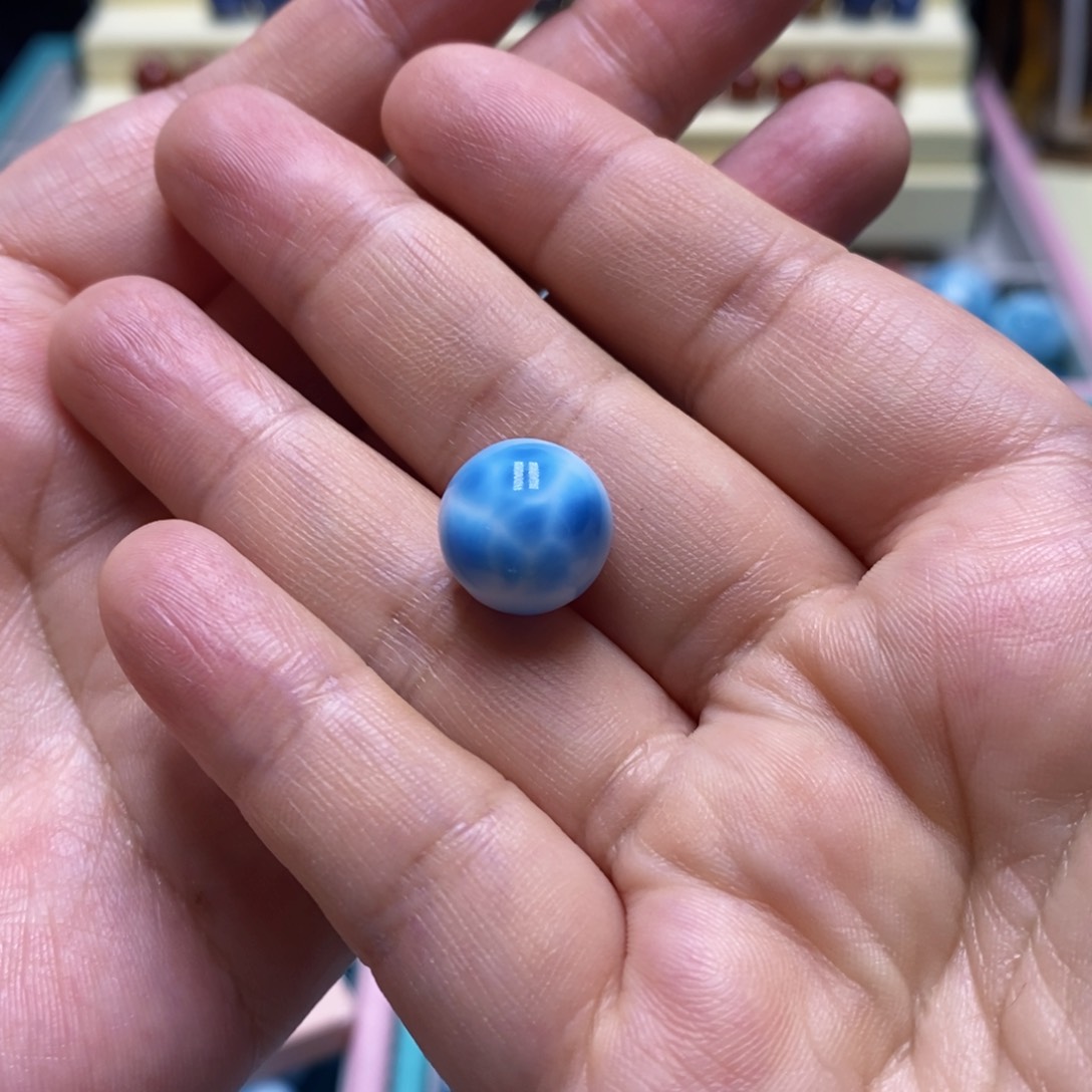 未镶嵌针钠钙石（海纹石）颈饰小*包