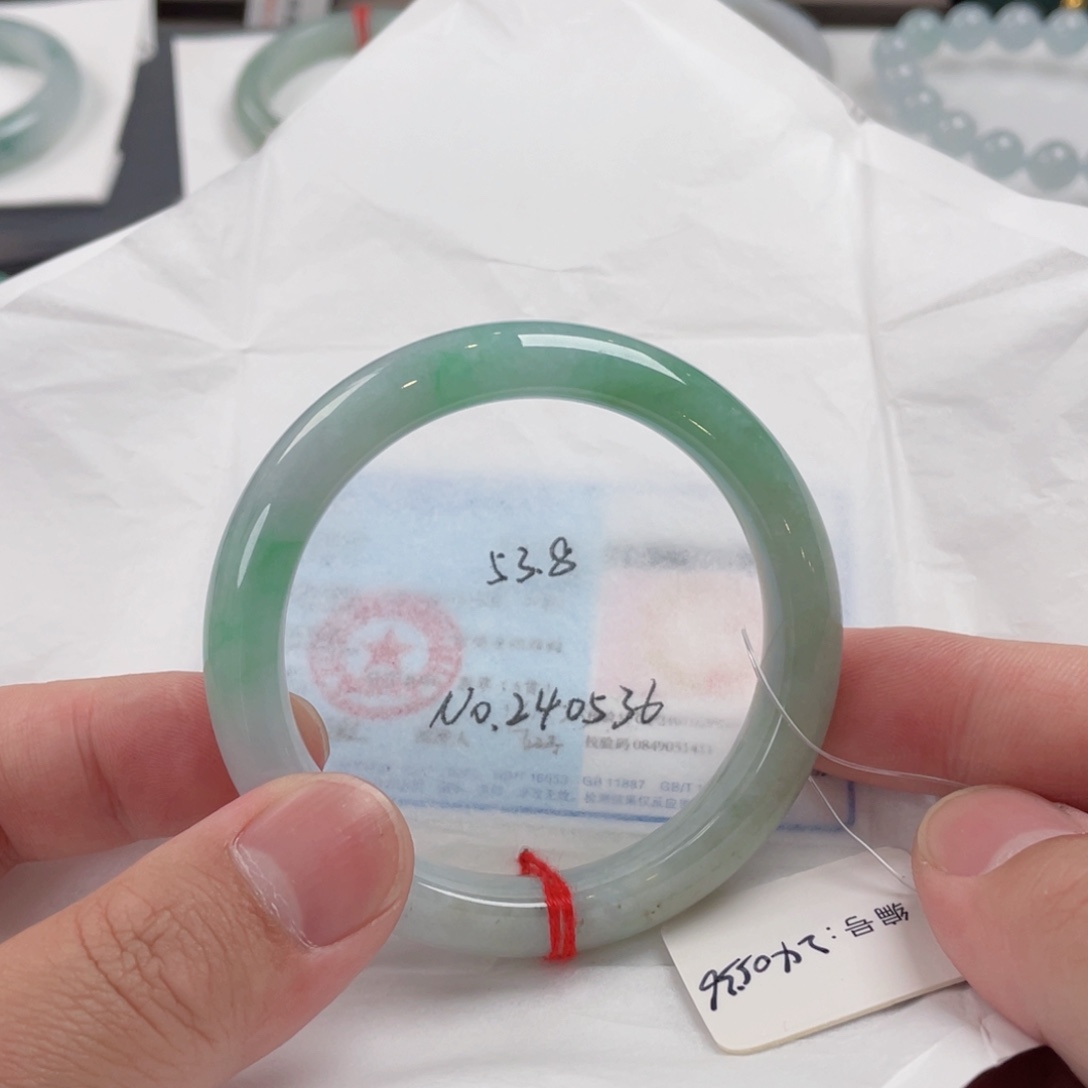 翡翠手镯未镶嵌53.8正圈