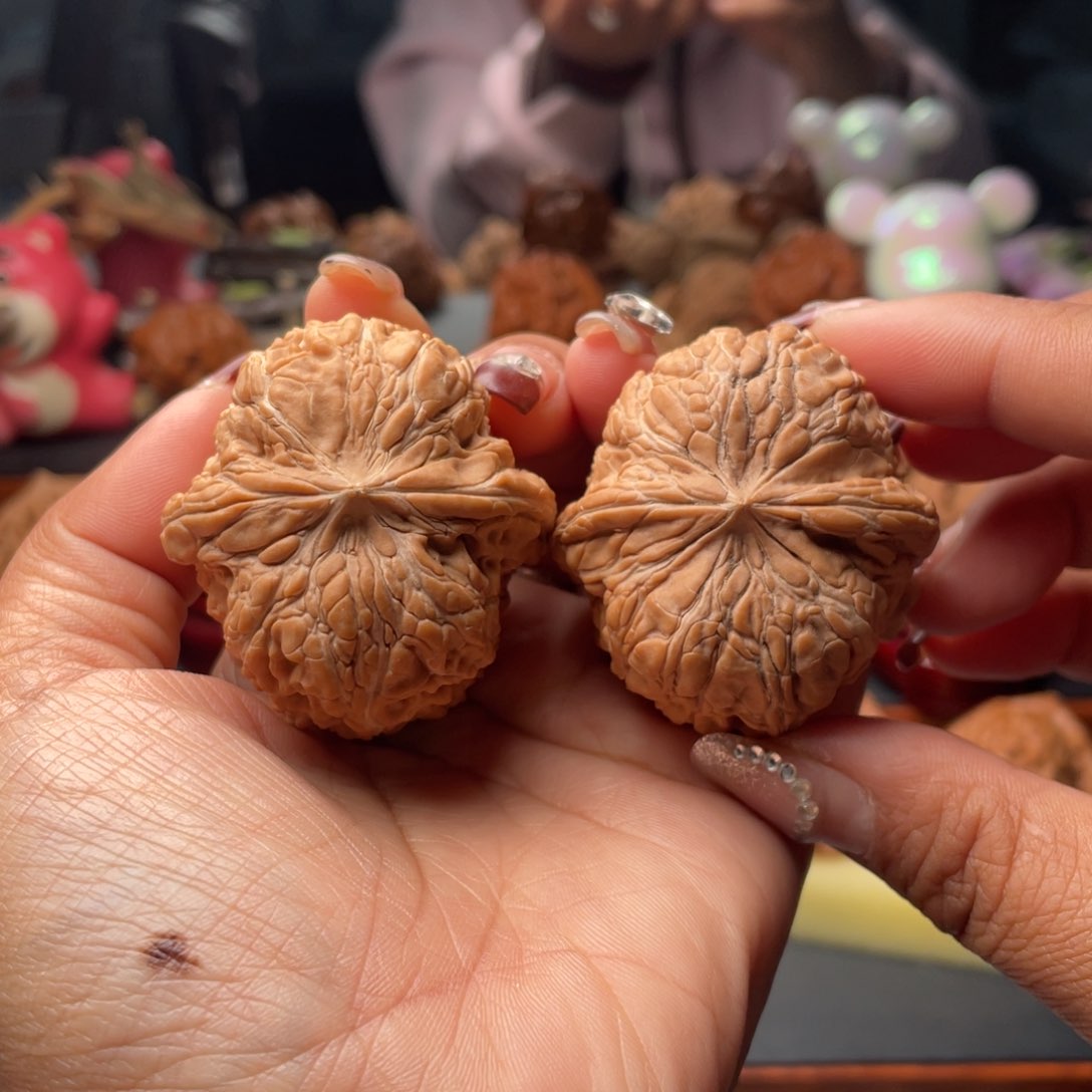 【闪购商品】文玩核桃把件门墩42