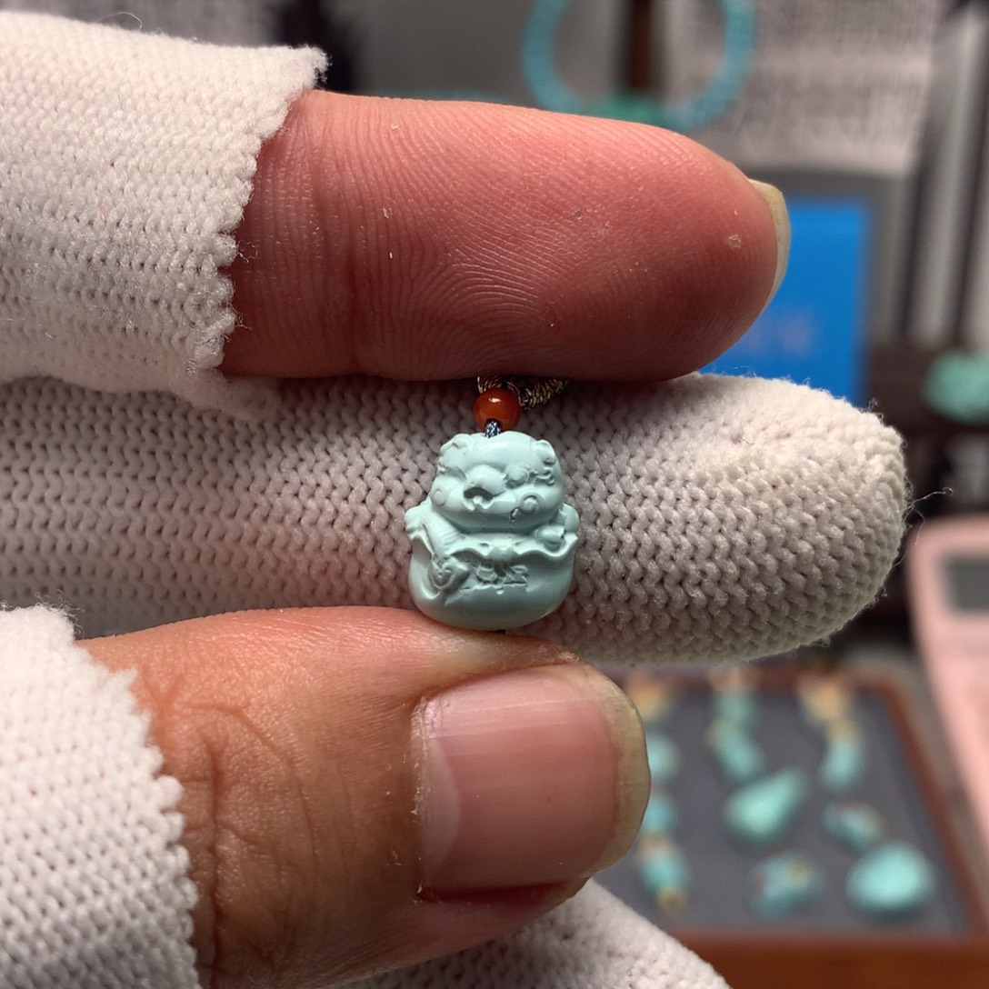 绿松石未镶嵌挂件