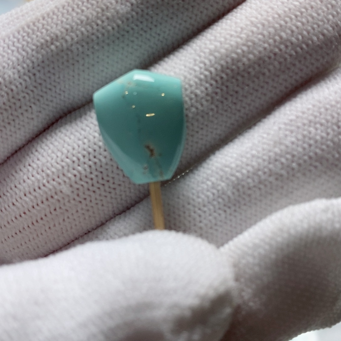 绿松石颈饰未镶嵌