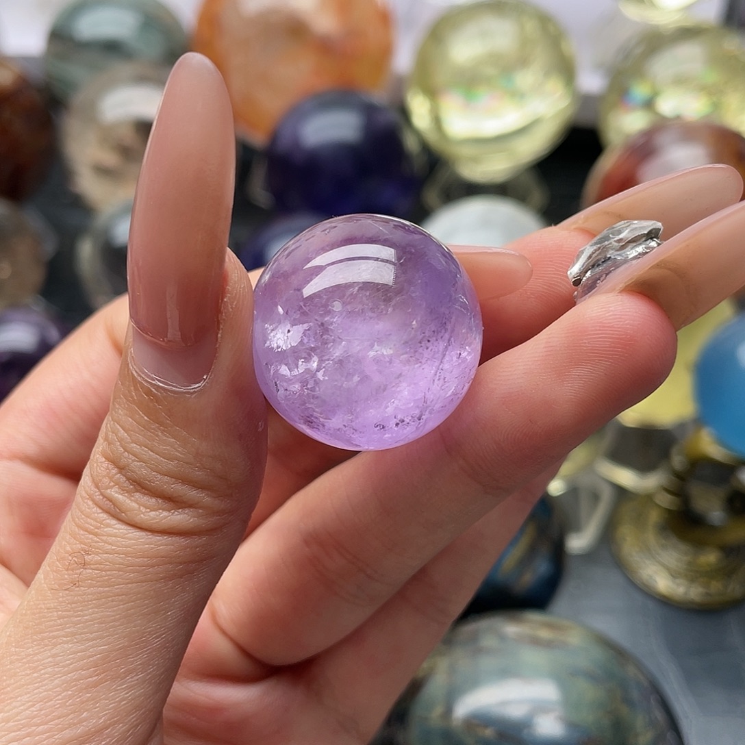 丁****紫晶未镶嵌珠宝半成品7