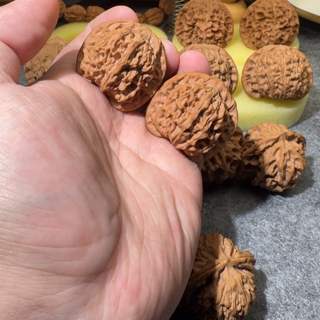 纳***蛋吊坠文玩核桃38天地