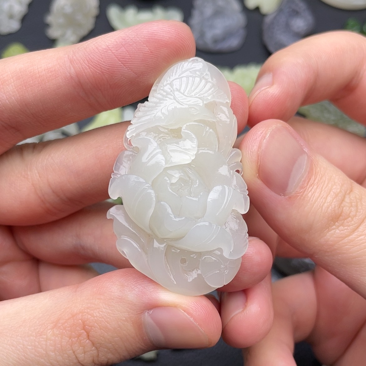 【闪购商品】颈饰未镶嵌和田玉