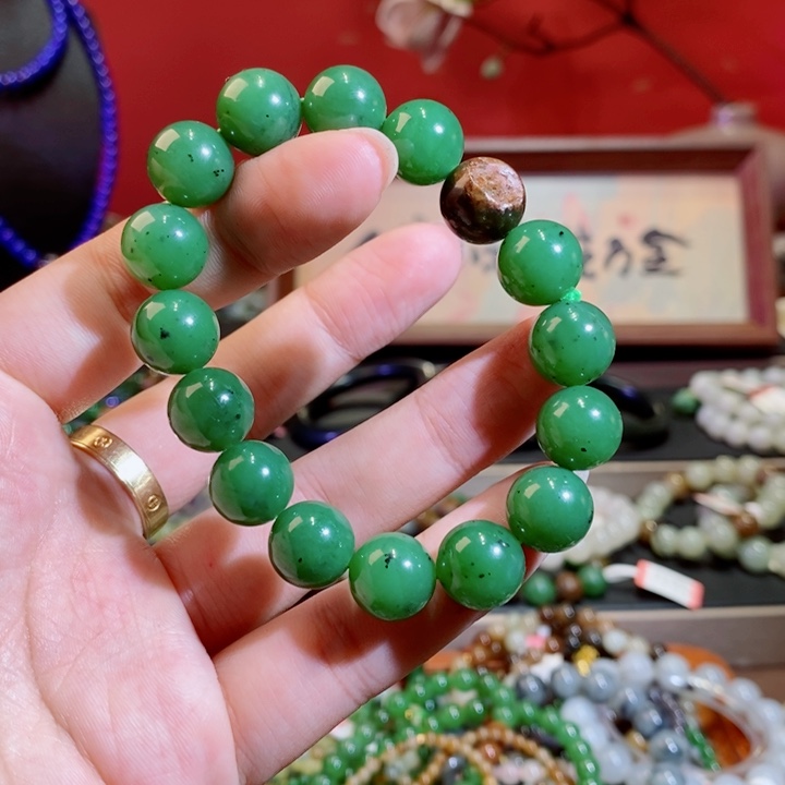 未镶嵌和田玉手链