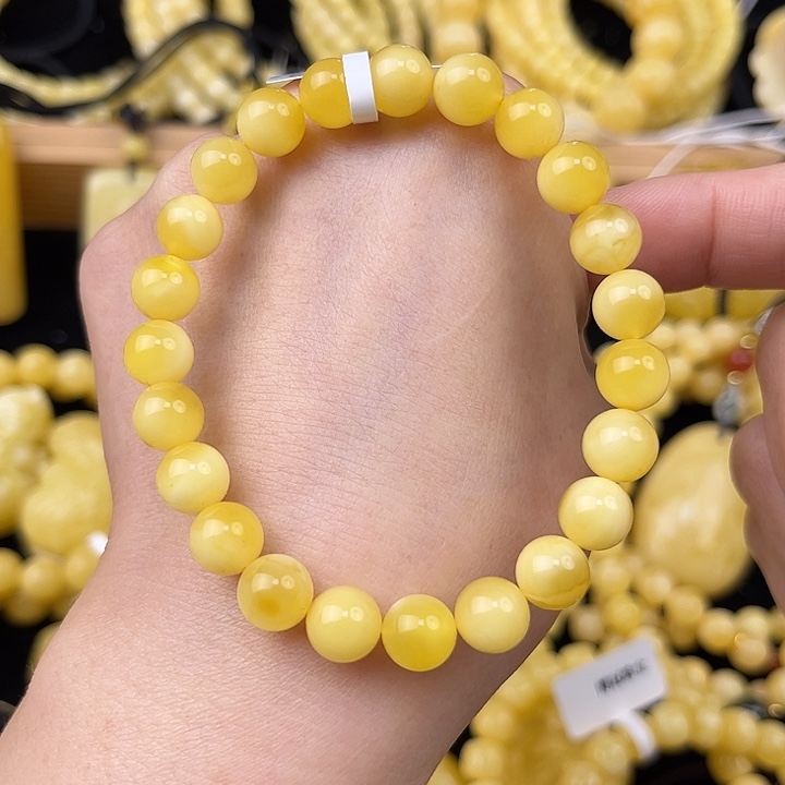 琥珀未镶嵌颈饰琥珀