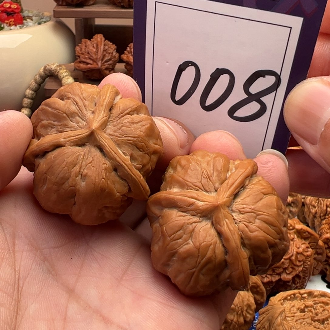 文玩核桃把件蛤蟆头三棱39尺寸008号