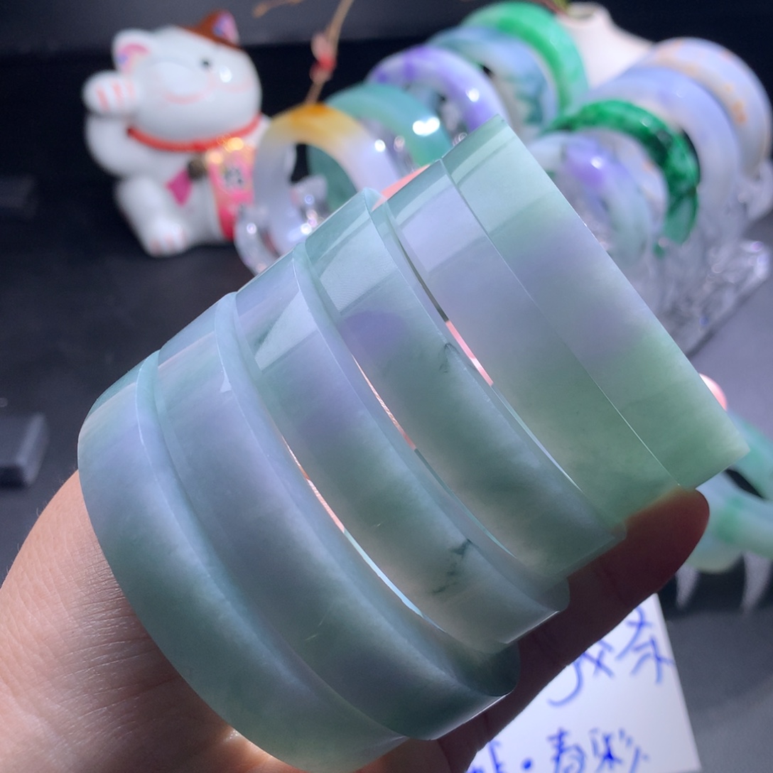 定制翡翠未镶嵌春彩团购大漏