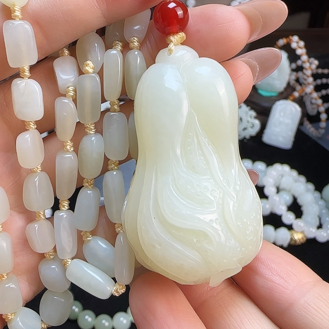 和田玉未镶嵌颈饰定制发货