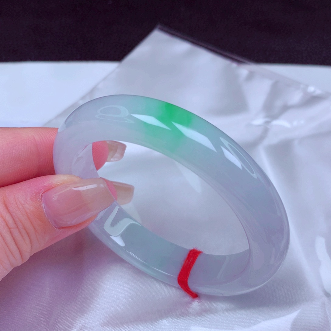 翡翠未镶嵌手镯手镯