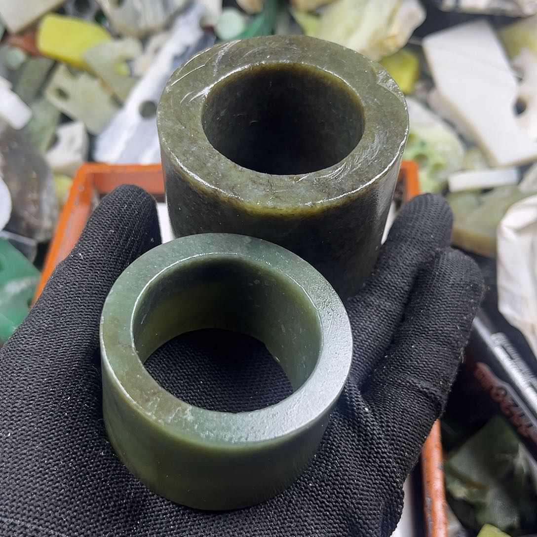 颈饰未镶嵌和田玉雪**痕