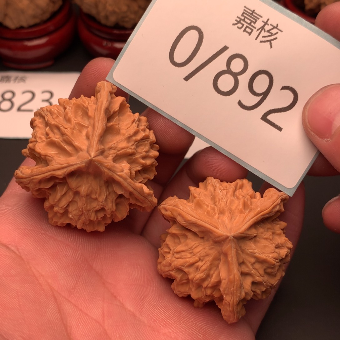 文玩核桃把件盘山正奔全品40