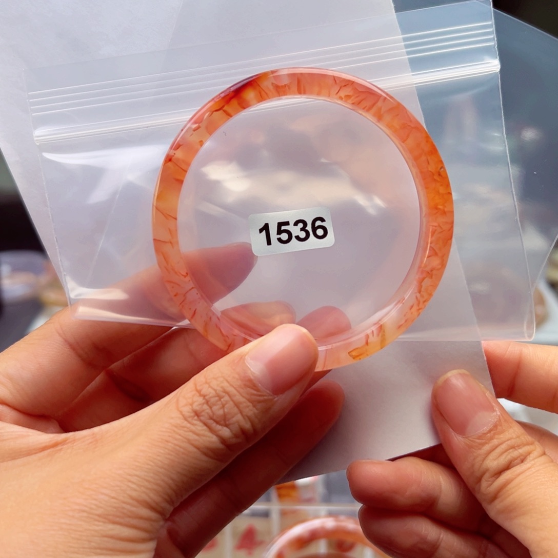 玛瑙/玉髓手镯未镶嵌娇****娇