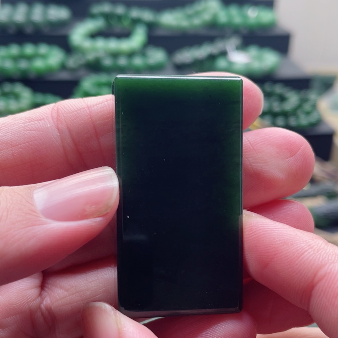 和田玉（碧玉）未镶嵌颈饰