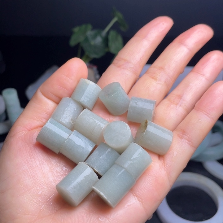 定制翡翠未镶嵌卡13.14珠子14颗