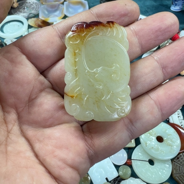 和田籽料开播炸不停九*