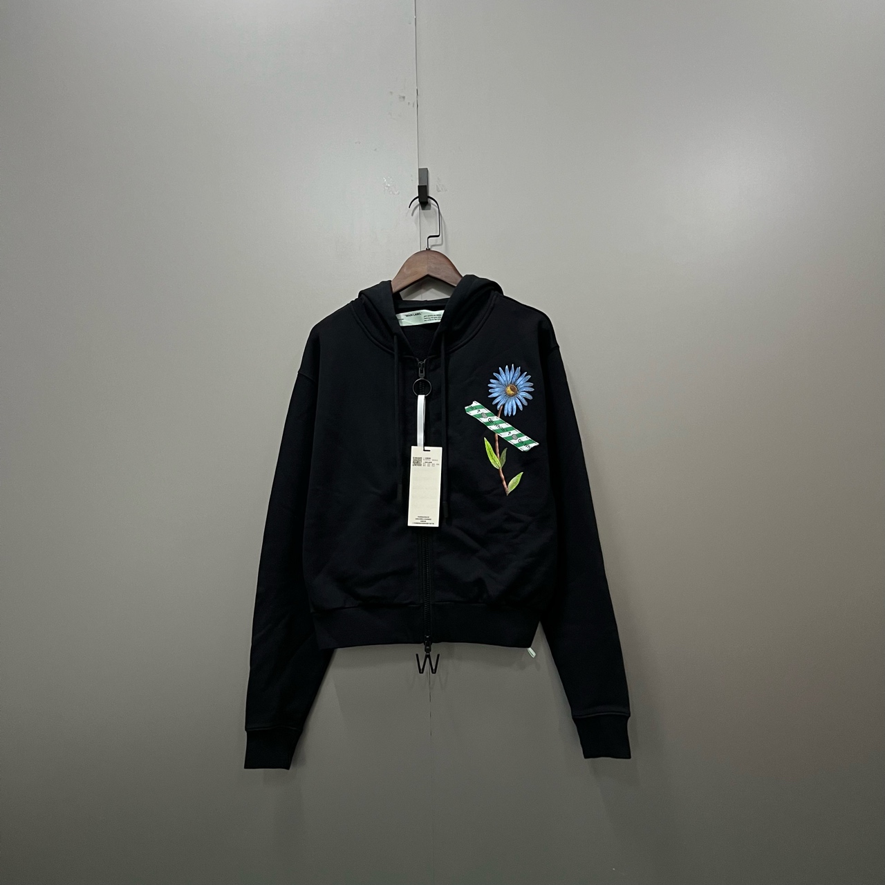 tt ow 黑色花卉印花拉链帽衫 全新/000335