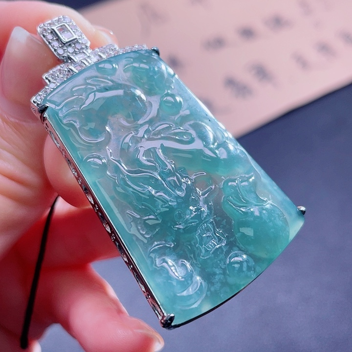 翡翠吊坠(不含链)未镶嵌