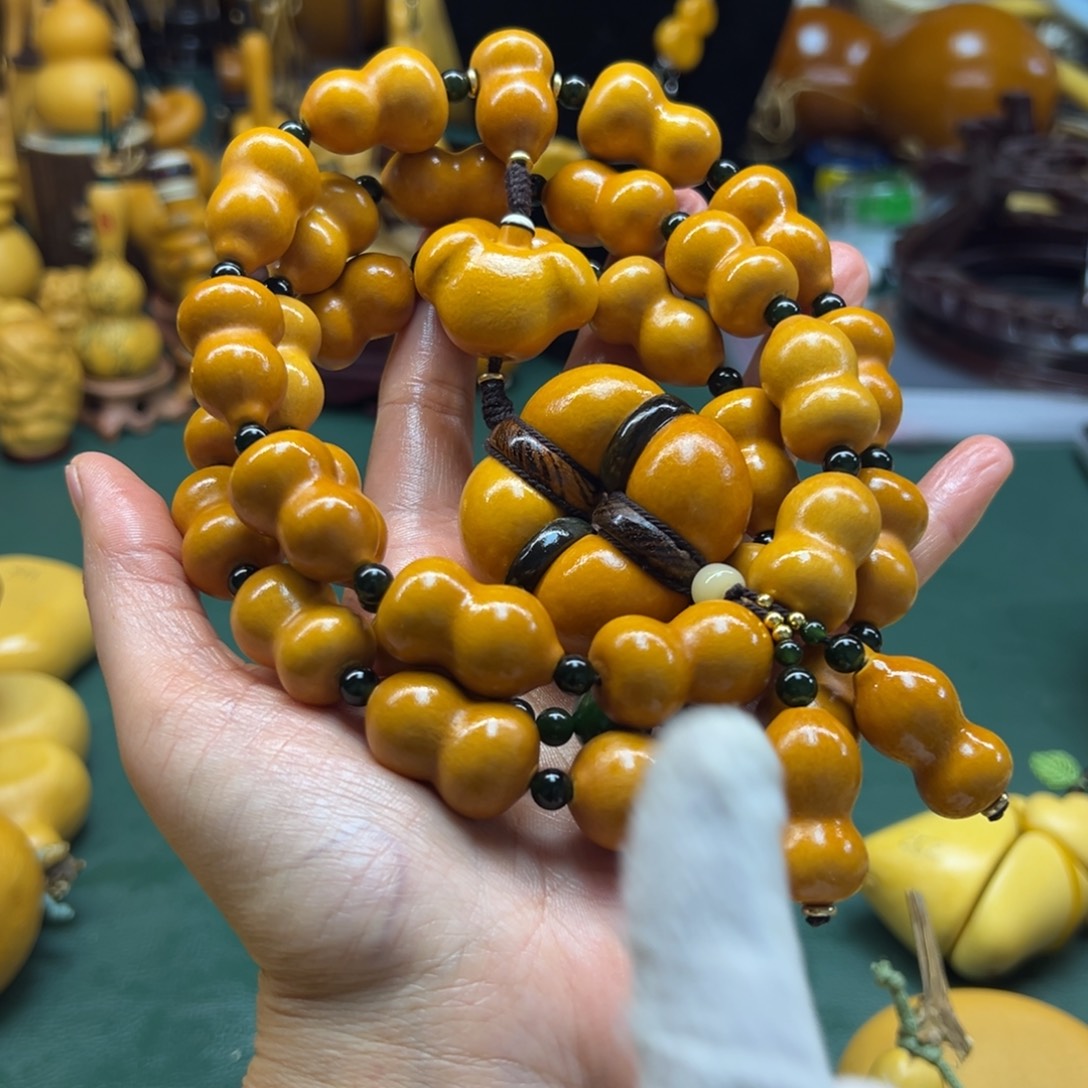 蝴***结大叶紫檀（黑酸枝木类）