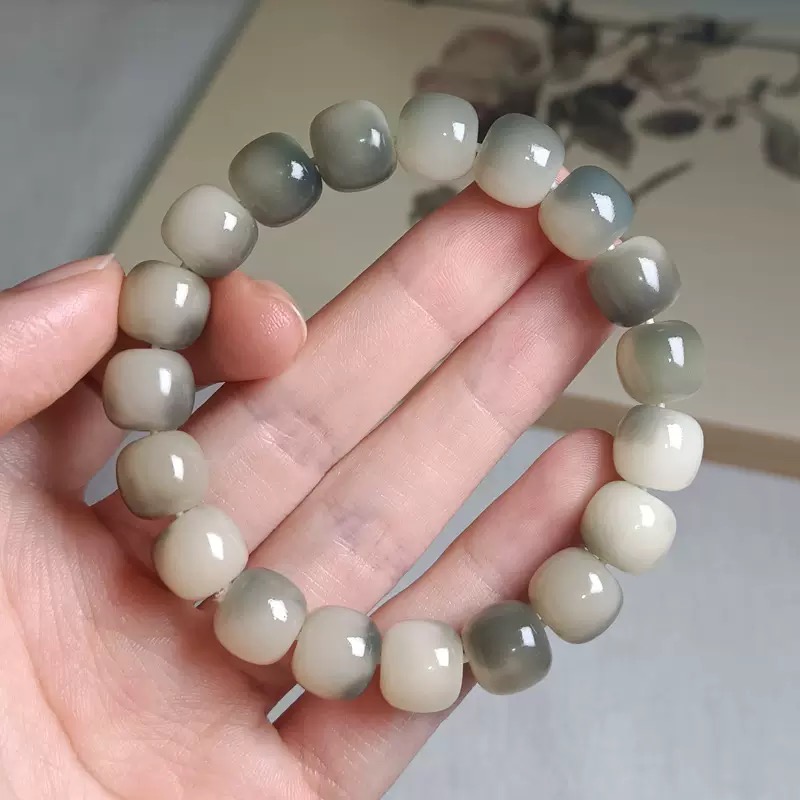 A503烟灰色菩提手串（无礼盒）