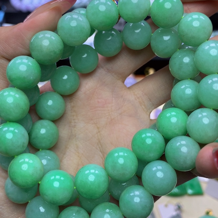 翡翠手链未镶嵌翡翠