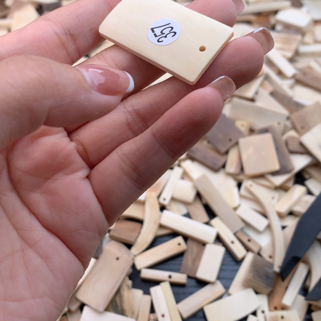 泥塑不打孔联系客服