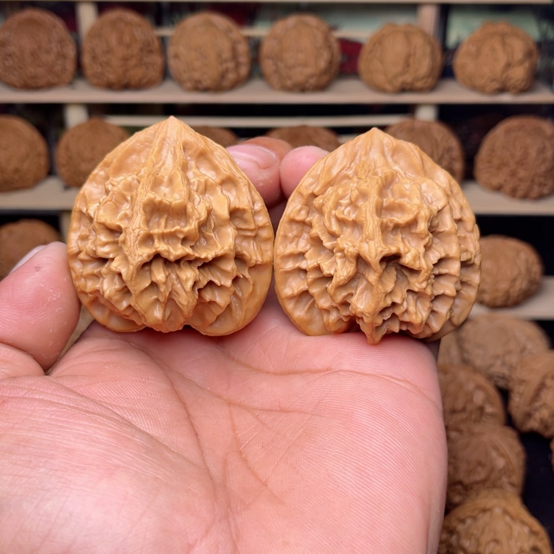 文玩核桃把件文玩核桃把件49尺帝王