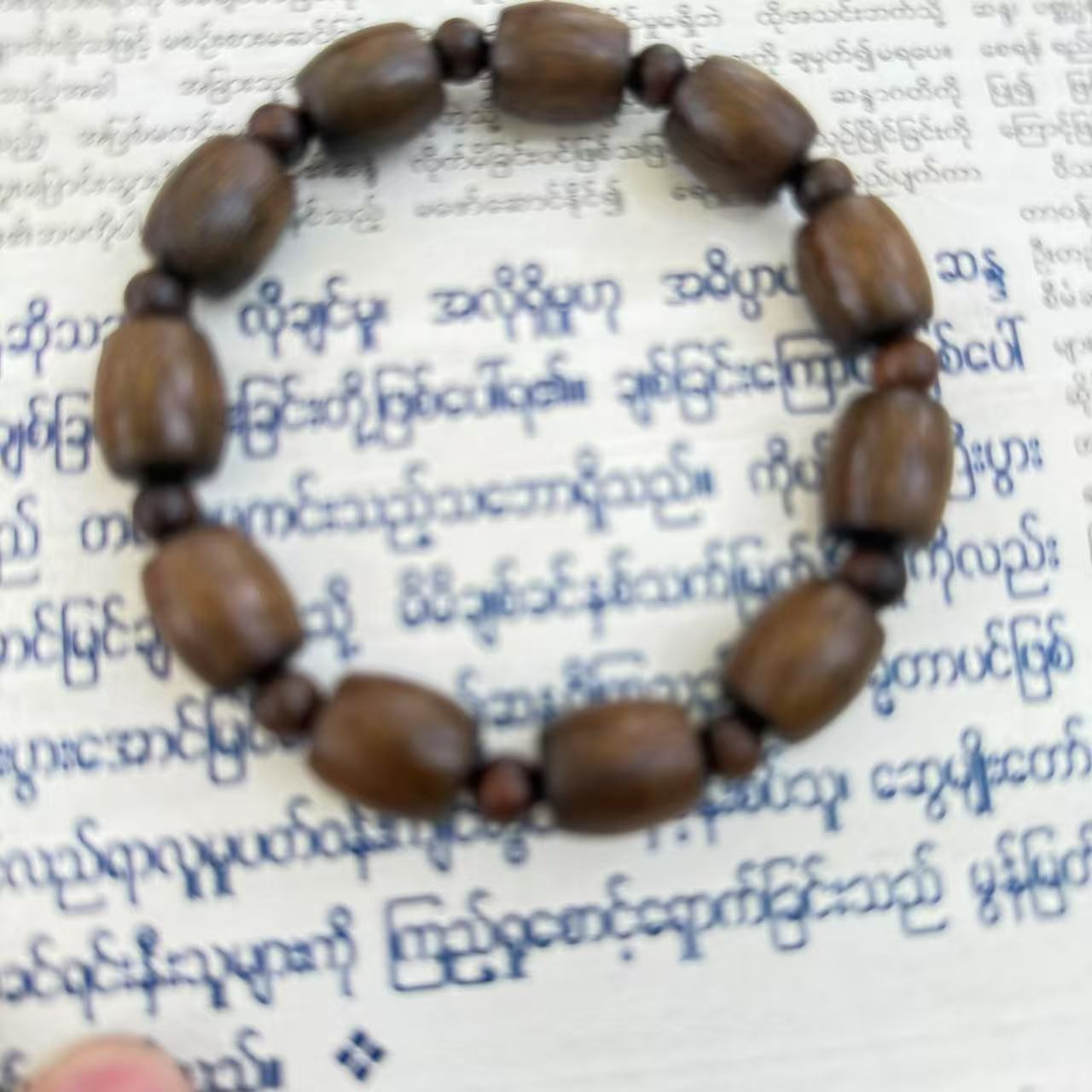 JLG35-11-1.2单圈沉香手串