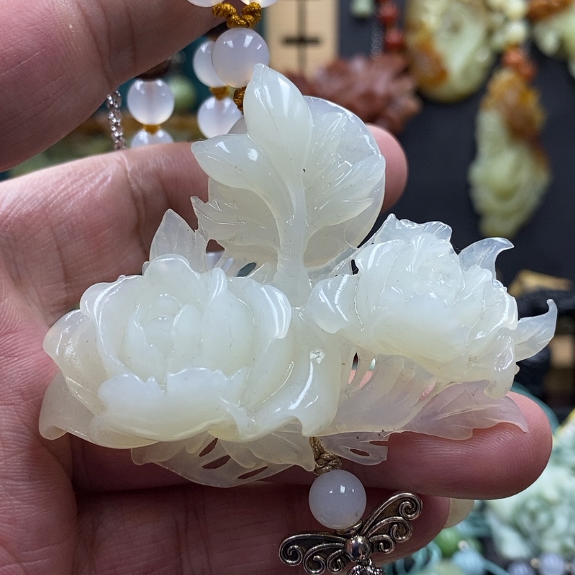 【闪购商品】蛇纹石玉吊坠未镶嵌