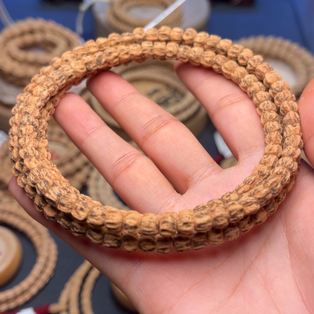 柏香籽/百香籽手串༺****