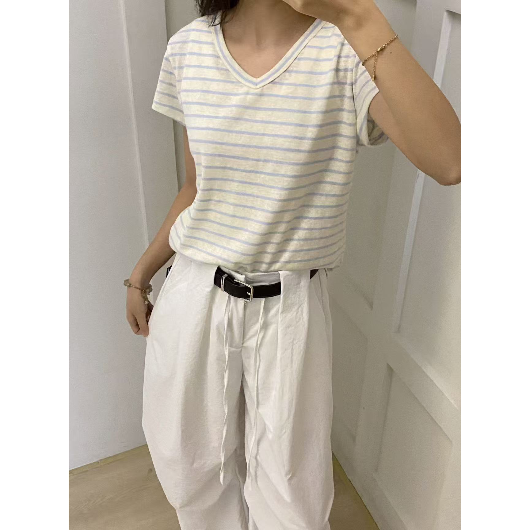 韩系V领条纹短袖 T恤（FJ）3A3302