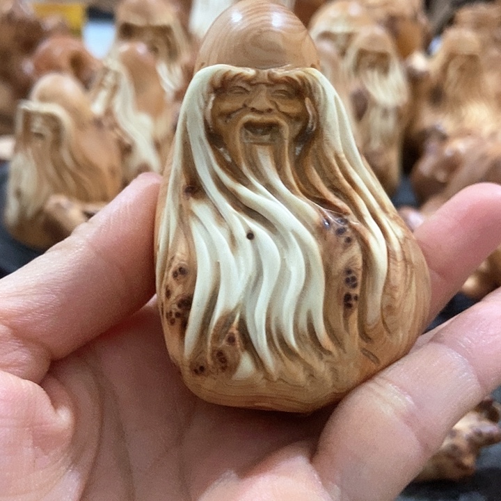 柏木（崖柏）?**?留疤寿星