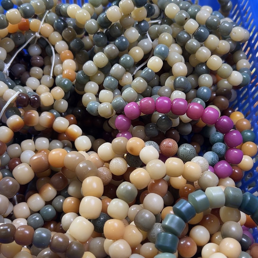 白玉菩提吊坠抹***天小串110条