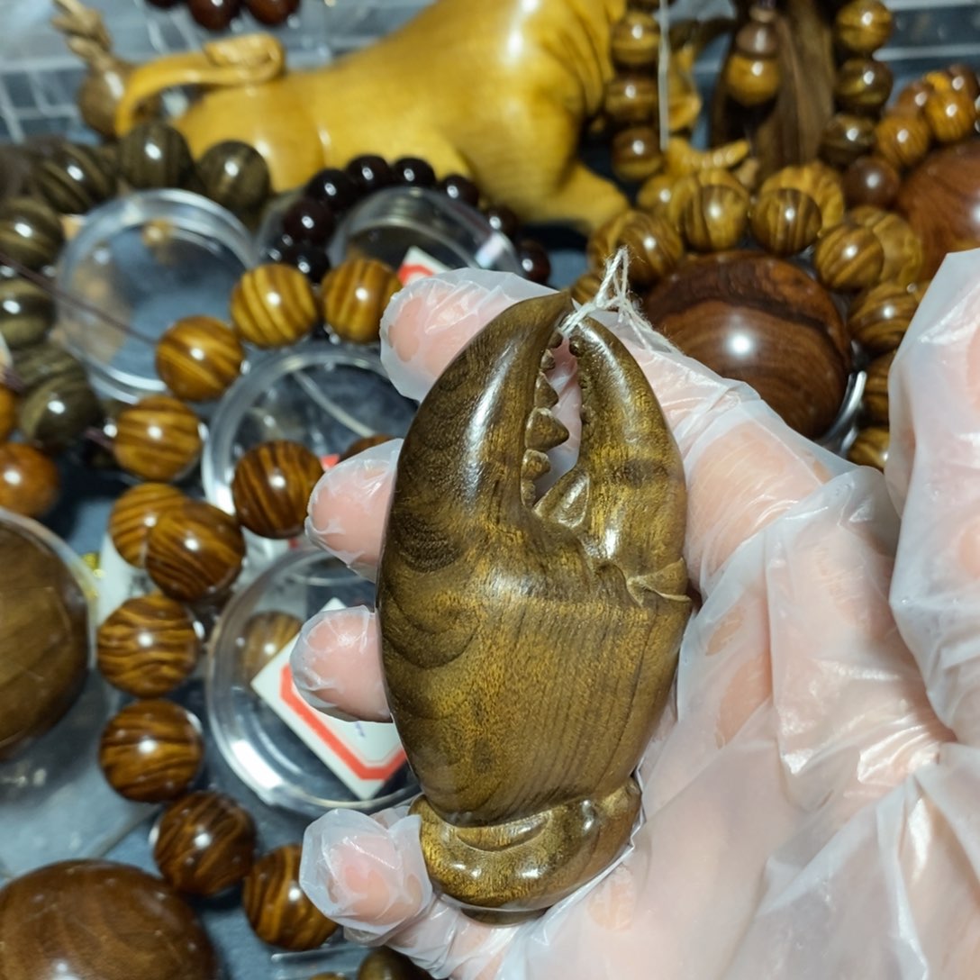 金丝楠木雕工艺品