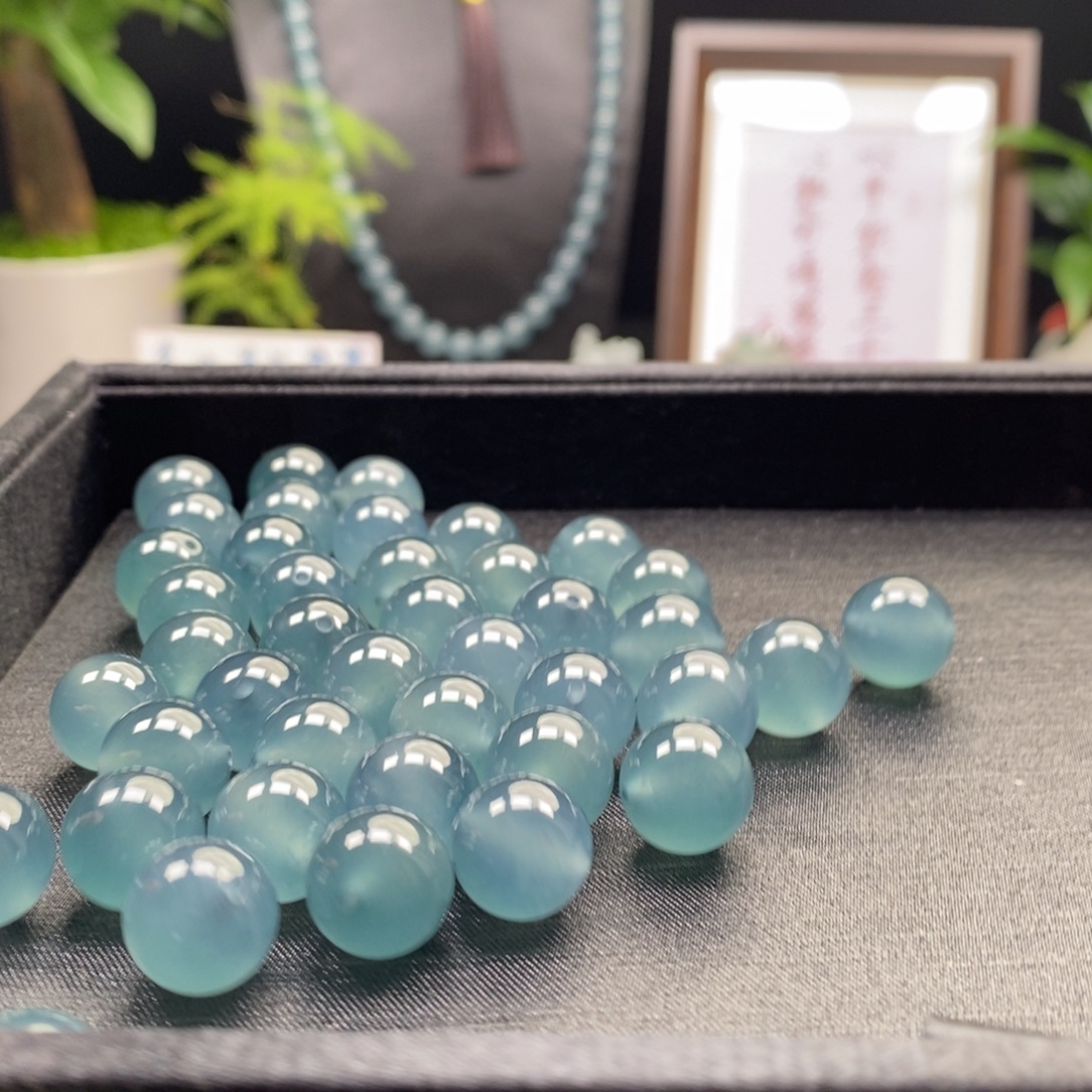 U***r翡翠未镶嵌手链卡12➕圆珠