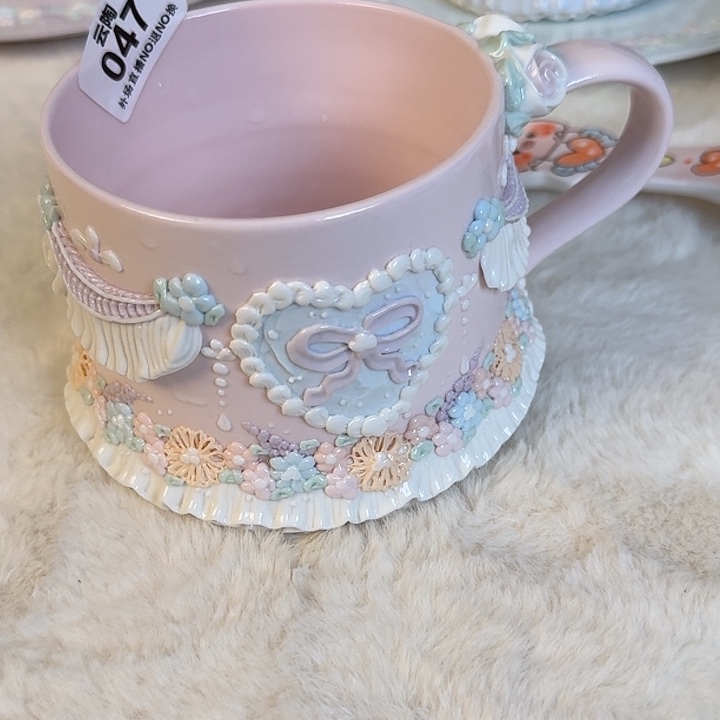 ヤ***`杯子陶瓷艺术设计系教师